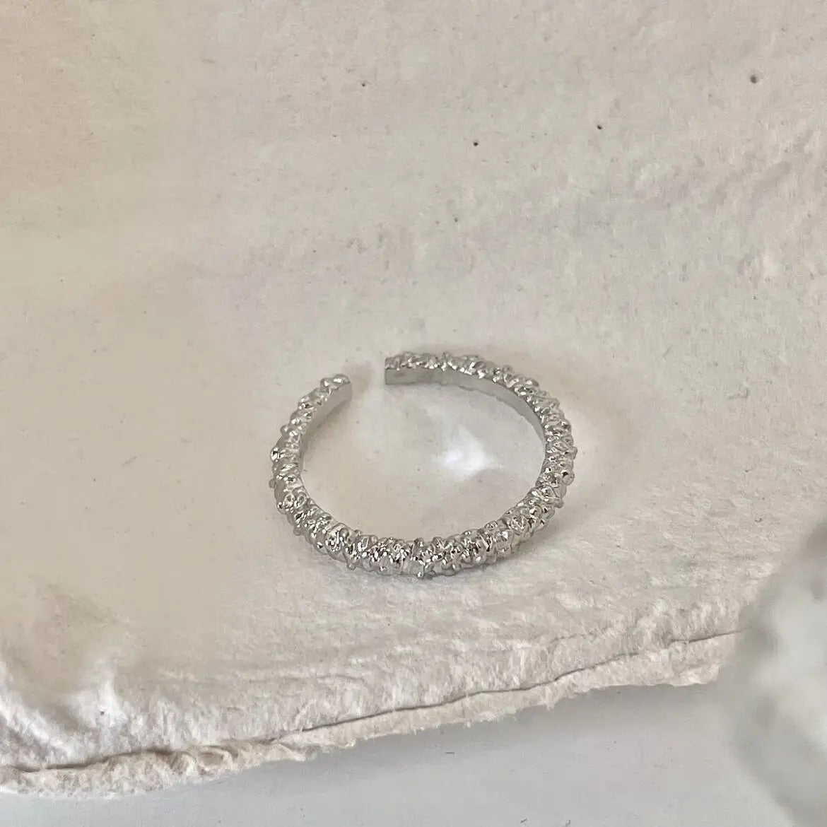 925er Sterlingsilber unregelmäßige Ringe für Frauen Hochzeit Vintage Luxus Edler Schmuck Accessoires Großhandel Schmuck Geld 925