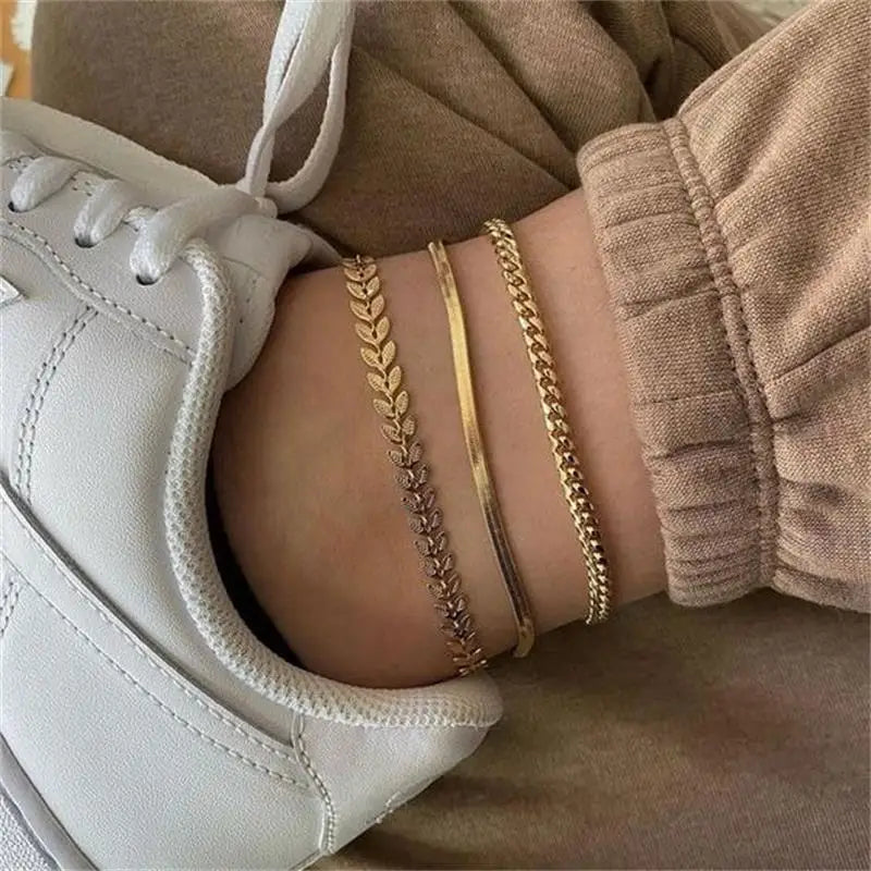 Neues Sommer Muschel Fußkettchen Set für Damen Pailletten Strand Fußkette Goldfarbene Bein Kette am Fuß Weiblicher Böhmischer Schmuck