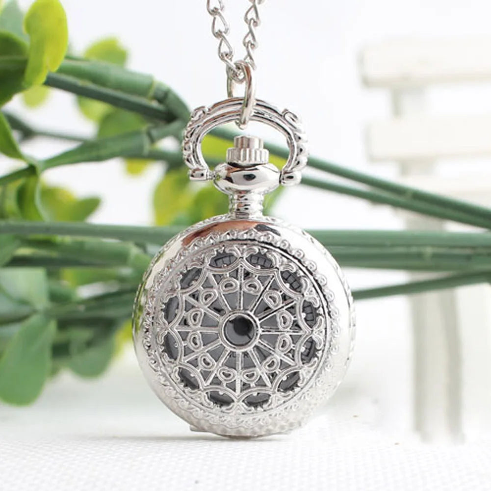 Vintage Pocket Small Watch Steampunk Quartz Watch With Chain Hollow Heart Cover Necklace Bronze Color Alloy Fob Clock Men Gift