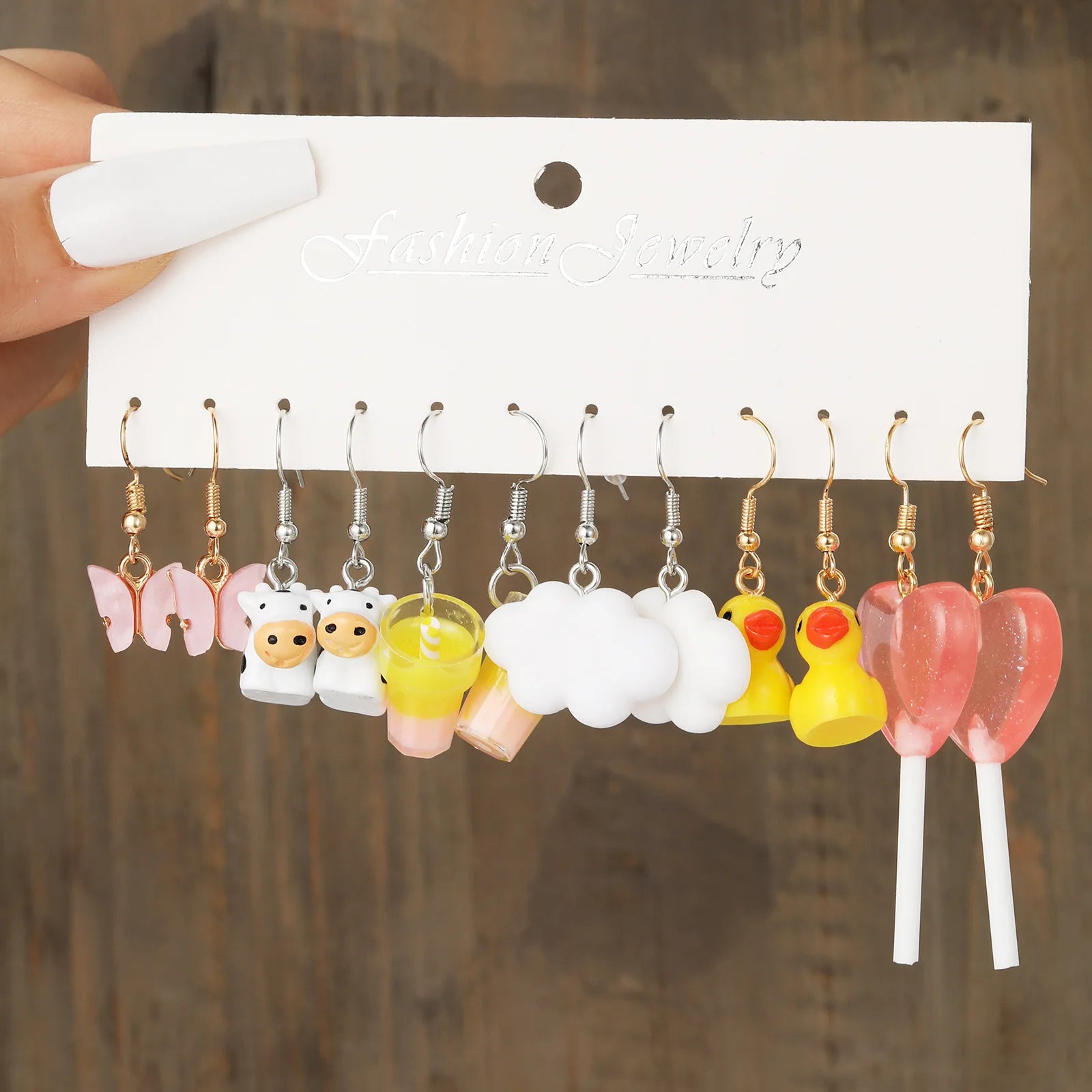 Neues Mode-Set mit niedlichen Cartoon-Ohrringen in Pink, farbenfrohe Dopamin-Acryl-Ohrringe für Damen und Mädchen, neues trendiges Schmuck-Accessoire-Geschenk