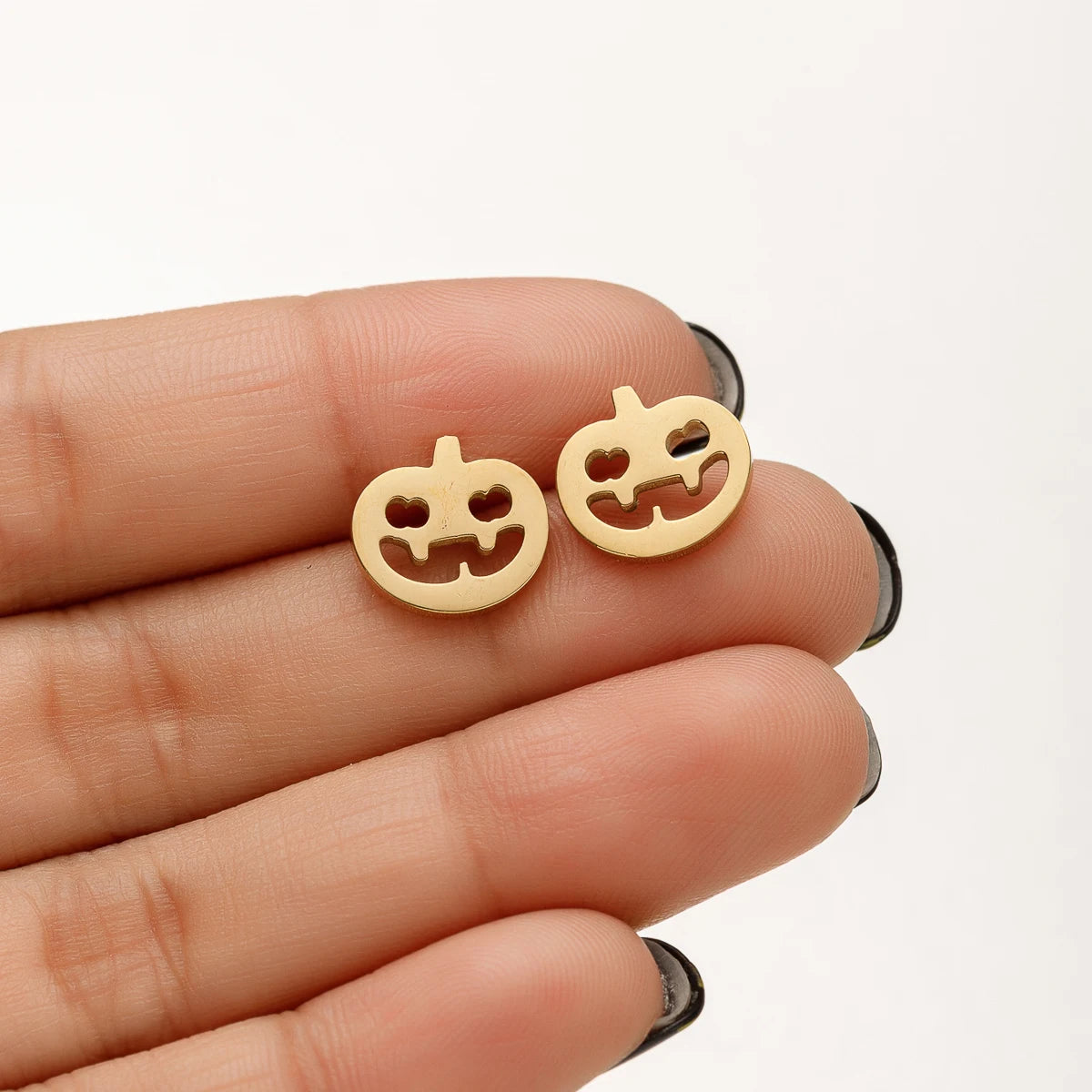 Horror Halloween Fledermaus Spinne Trendige Ohrringe Damen 2024 Schwarz Edelstahl Ohrstecker Totenkopf Punk Schmuck Party Geschenke