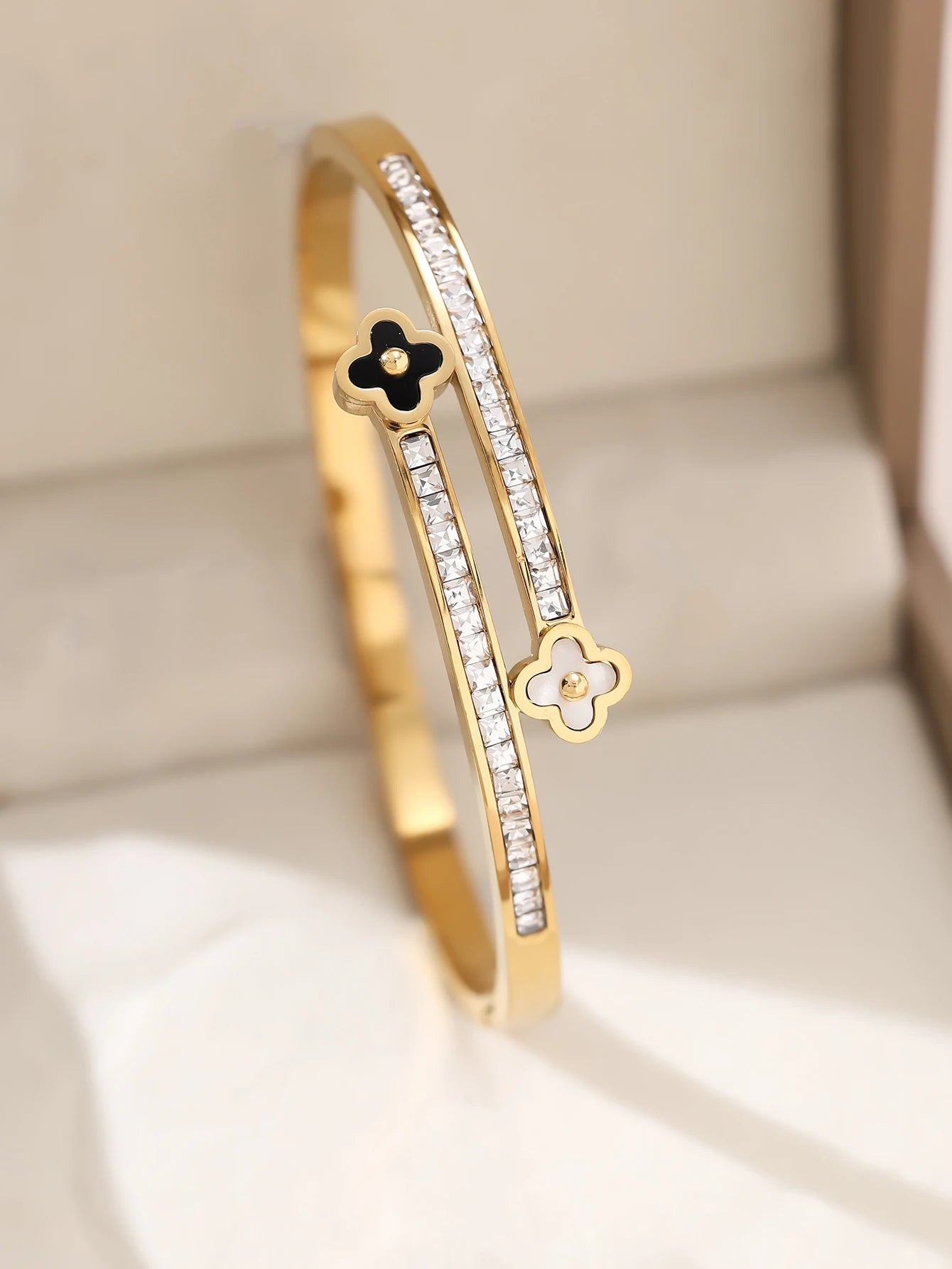 1 Stück/Set Damen Hochzeitsschmuck Party Feiertag Valentinstag Geschenk Edelstahl Armband 18K vergoldet Armband