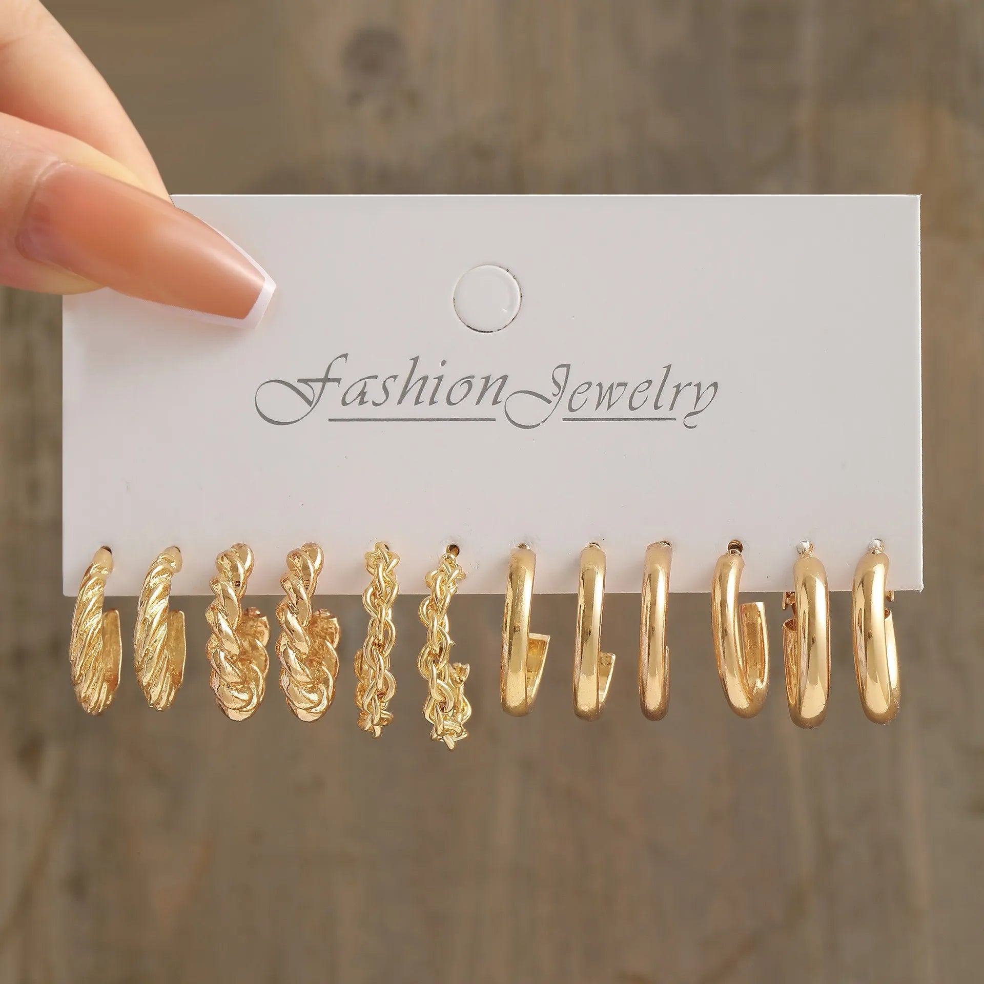24 Paar europäische und amerikanische Boho Ohrringe Set für Damen Goldfarbe Vintage Perlenohrringe Herz Zirkon Schmuck