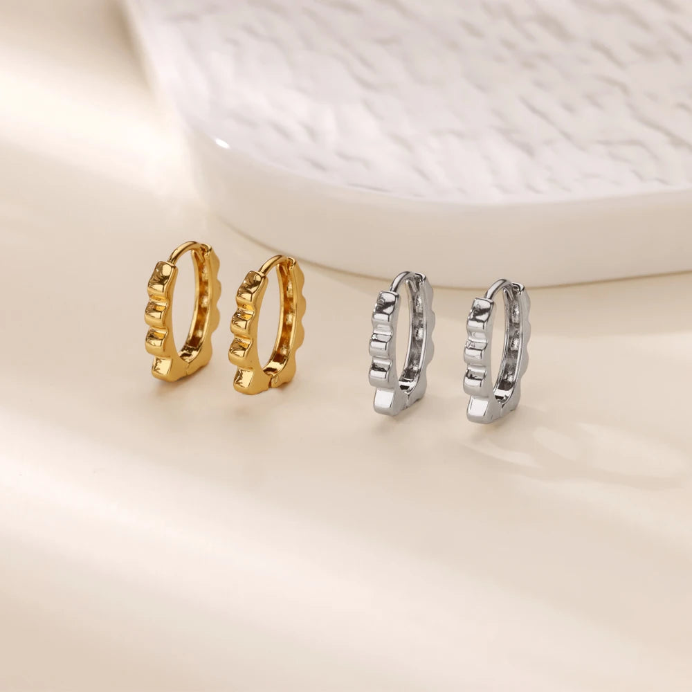Niedliche geometrische Creolen für Damen, Edelstahl, goldfarben, Kreuz-Unendlichkeits-Ohrringe, Trend 2025, Piercing-Hochzeitsschmuck