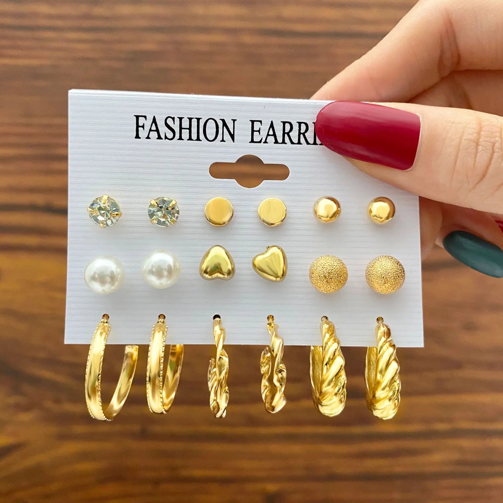 24 Paar europäische und amerikanische Boho Ohrringe Set für Damen Goldfarbe Vintage Perlenohrringe Herz Zirkon Schmuck