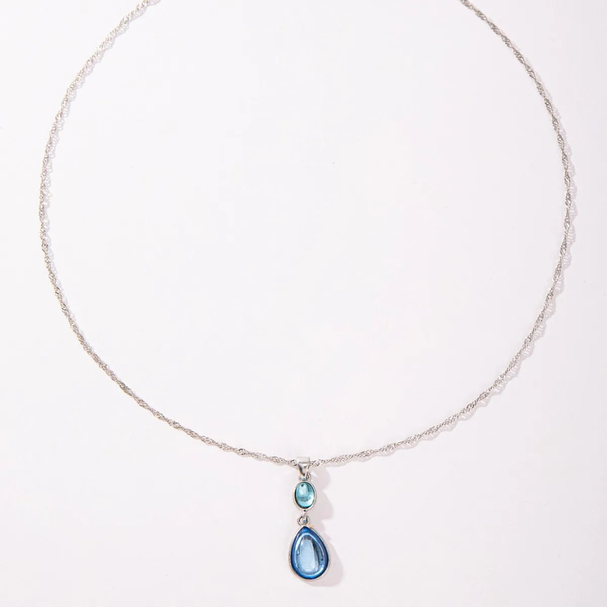 Modische Wassertropfenförmige Künstliche Synthetische Blaue Stein Hängeohrringe für Damen zum Geburtstag, Individueller Schmuck