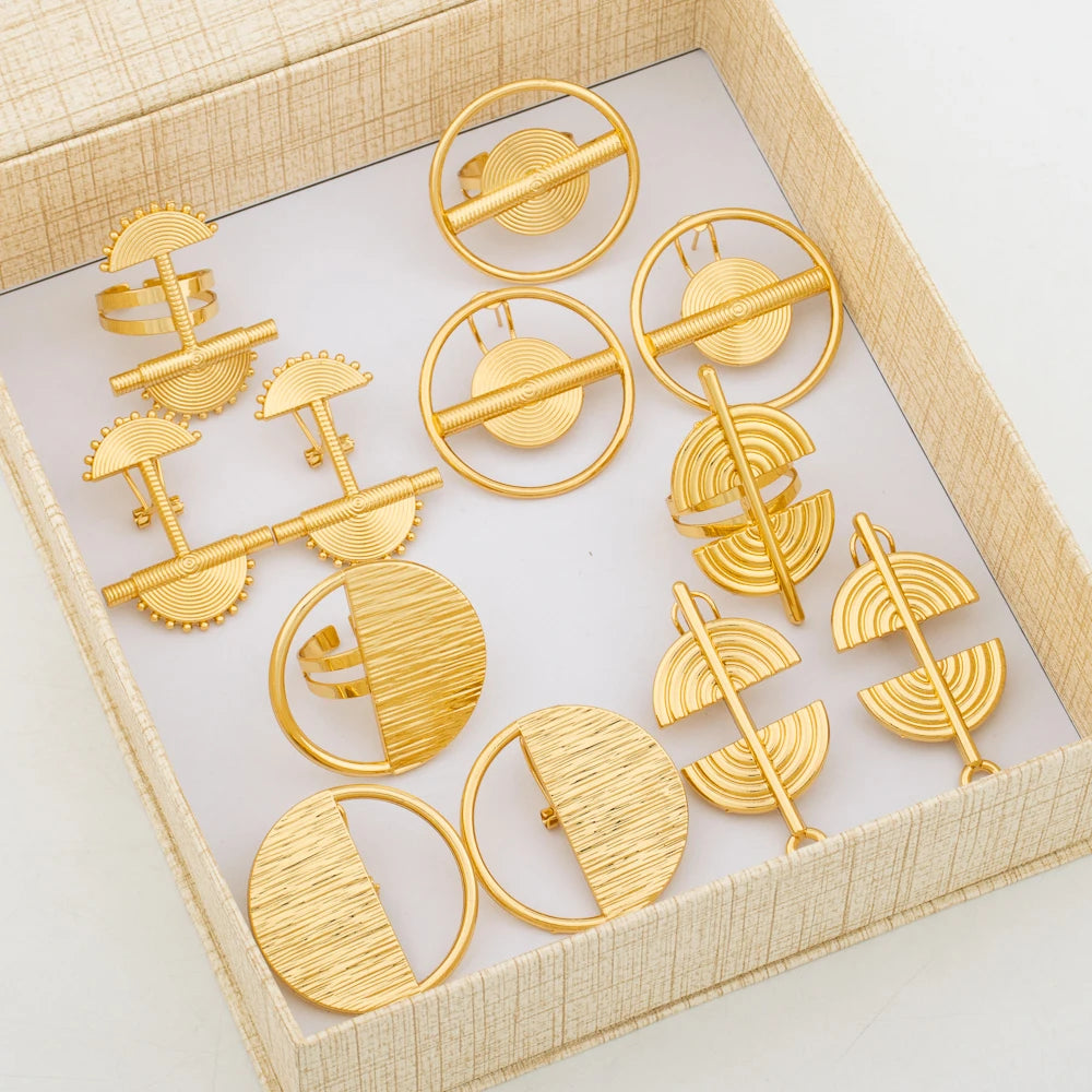 Trendige Ohrringe und Ring Schmuckset mit Geschenkbox, 18k vergoldete Clip-Ohrringe und Fingerring-Set für Party, Verlobung, Braut