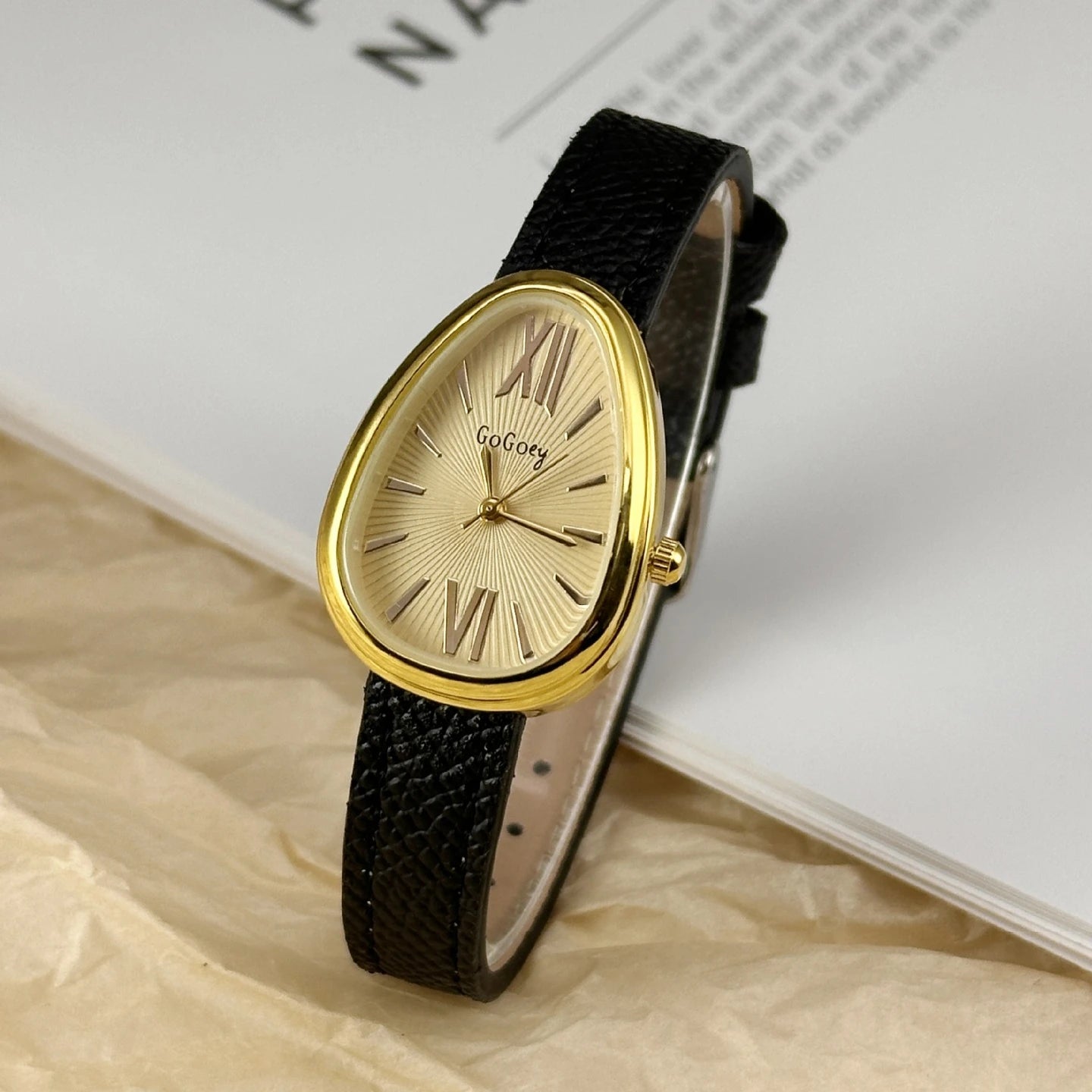 Famoso reloj de cuarzo de marca para mujer, regalo de lujo, reloj de pulsera de cabeza de serpiente para mujer, reloj de pulsera de moda con correa de cuero rojo, Dropshipping