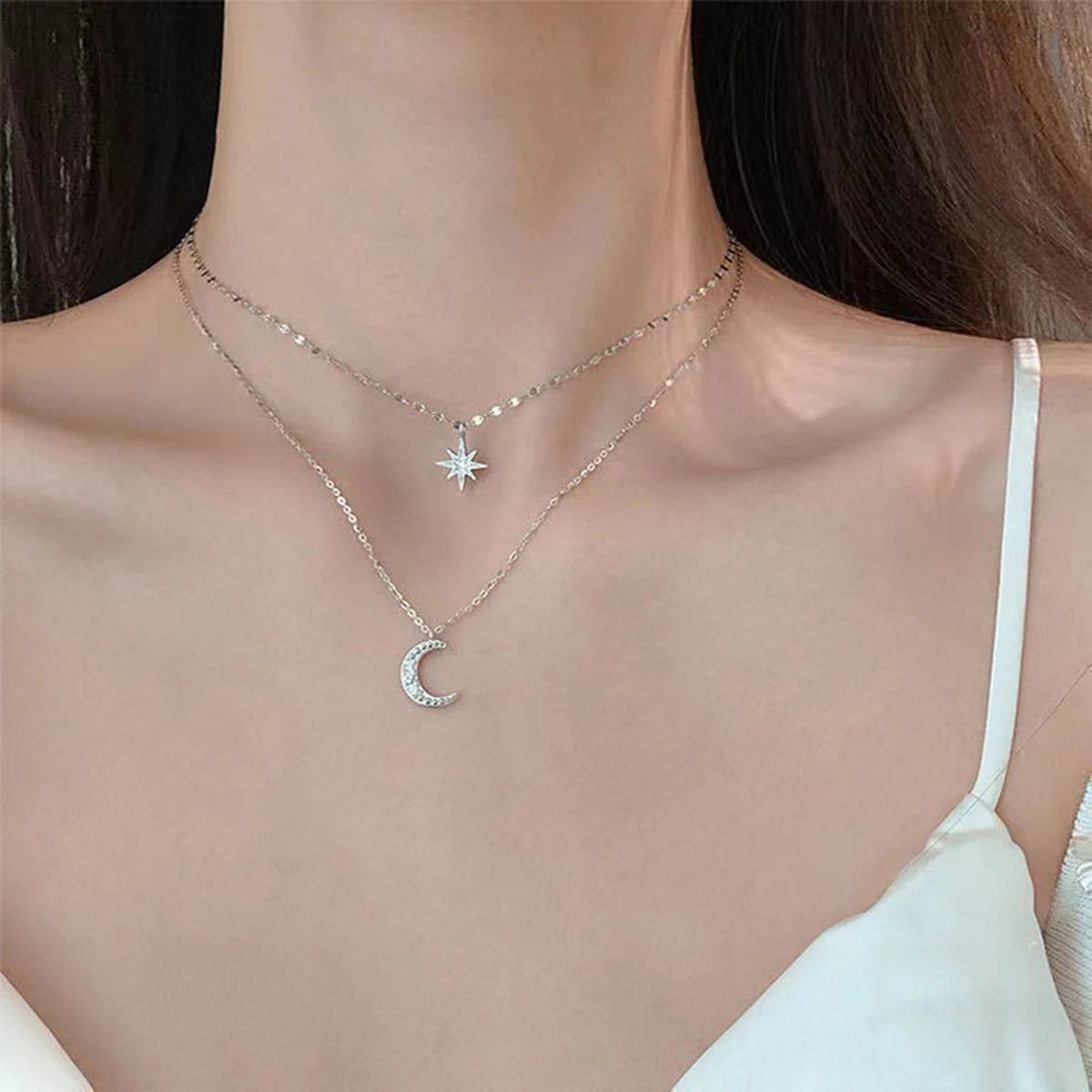 Nuevo collar de mariposa brillante, collar de cadena de clavícula de doble capa exquisito para mujer, joyería de regalo para mujer