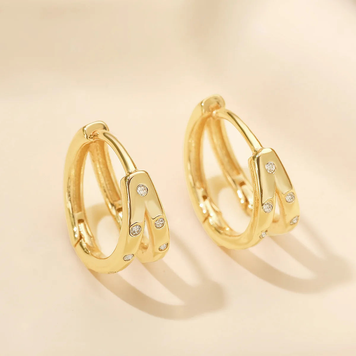 NEWBUY Einfaches Design Silber/Gold Farbe Knotenform Süße Creolen Für Frauen Minimalistischer Metallstil Schmuck Weiblich