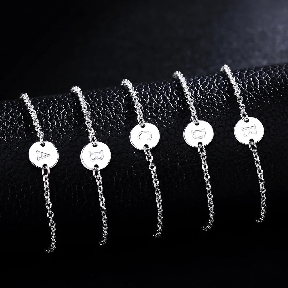 Neuer Trend 925 Sterling Silber 26 Buchstaben Karten Kettenarmbänder für Frauen Mode Hochzeit Party Feiner Schmuck Weihnachtsgeschenke
