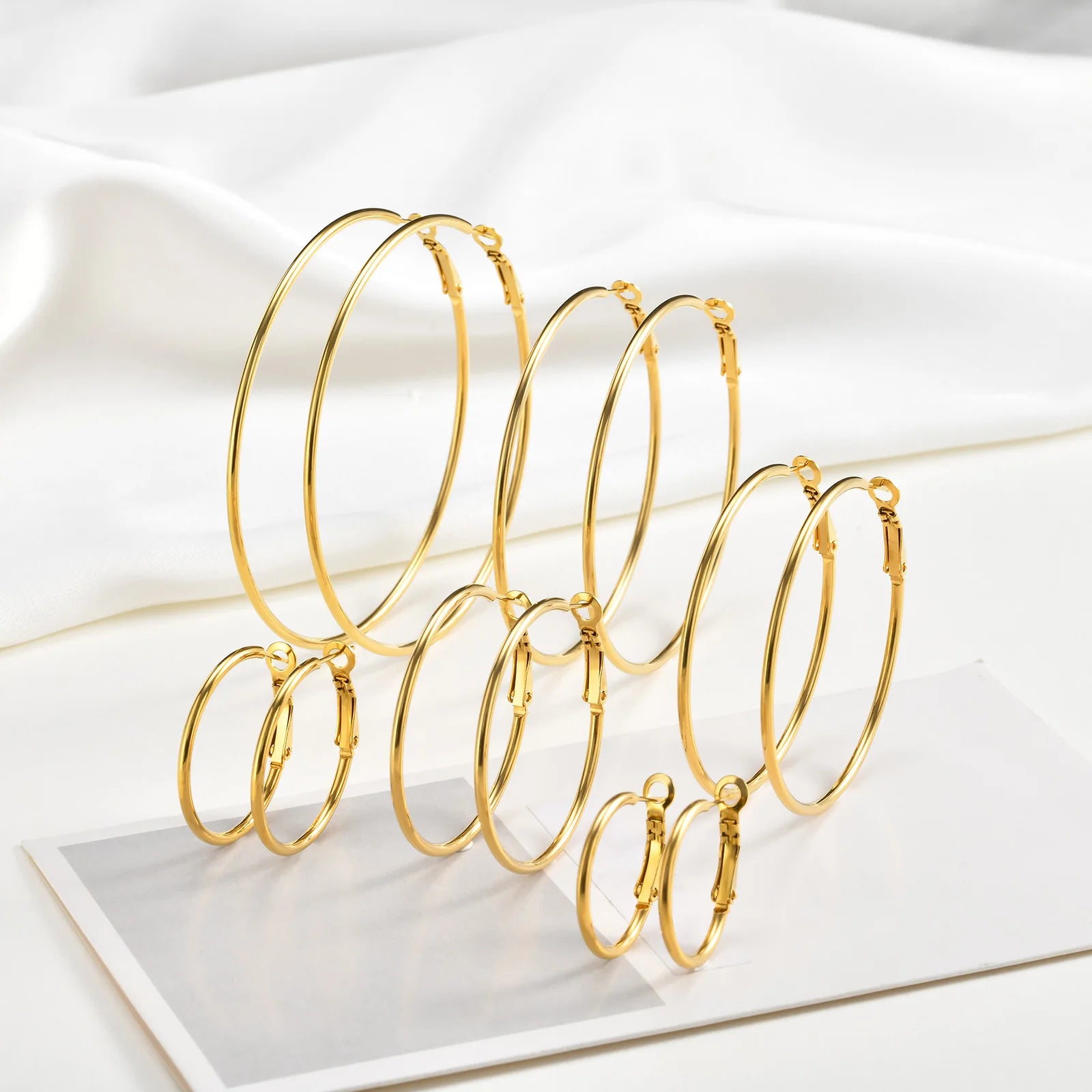 Klassische Edelstahl Creolen Ohrringe für Damen, 25mm/30mm/40mm/50mm/60mm/70mm