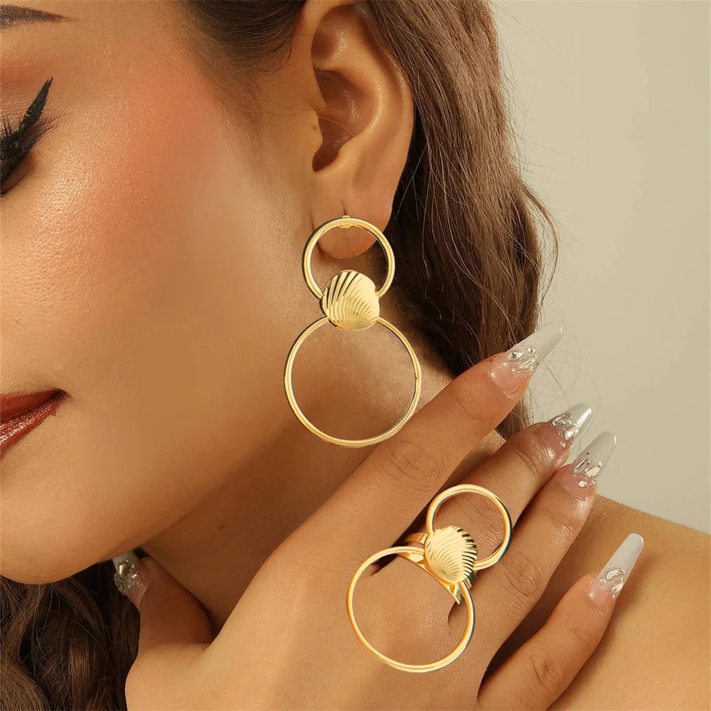 Conjunto de joyería de lujo de pendientes y anillo para fiestas, pendientes de clip y anillo de dedo chapados en oro de 18 quilates, juego de 2 piezas para bodas y regalos nupciales