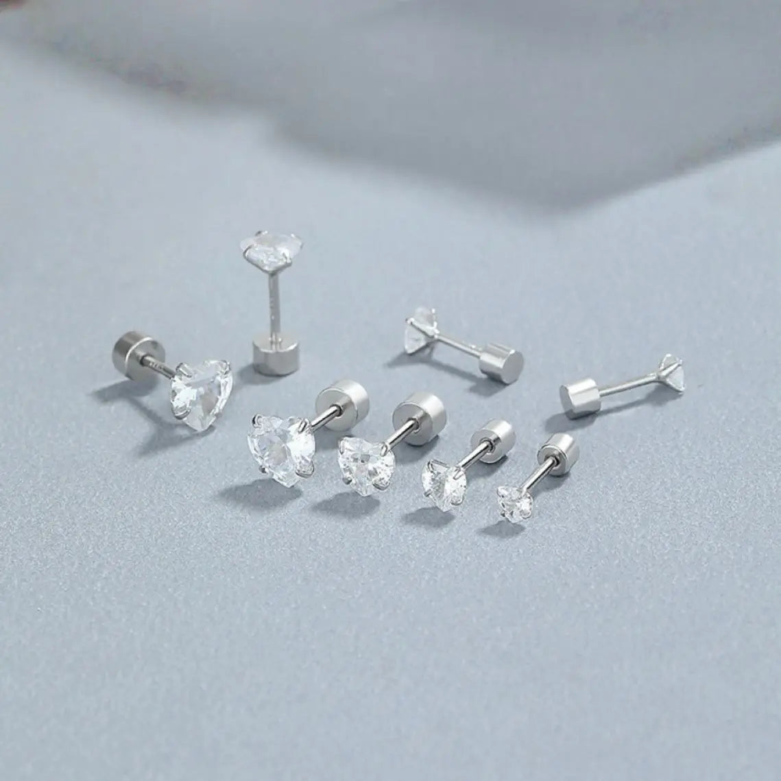 S925 Silber Liebes-Zirkon-Ohrringe für Damen, modisch und schlicht, Ins-Stil, herzförmige Ohrringe, Persönlichkeit und Temperament