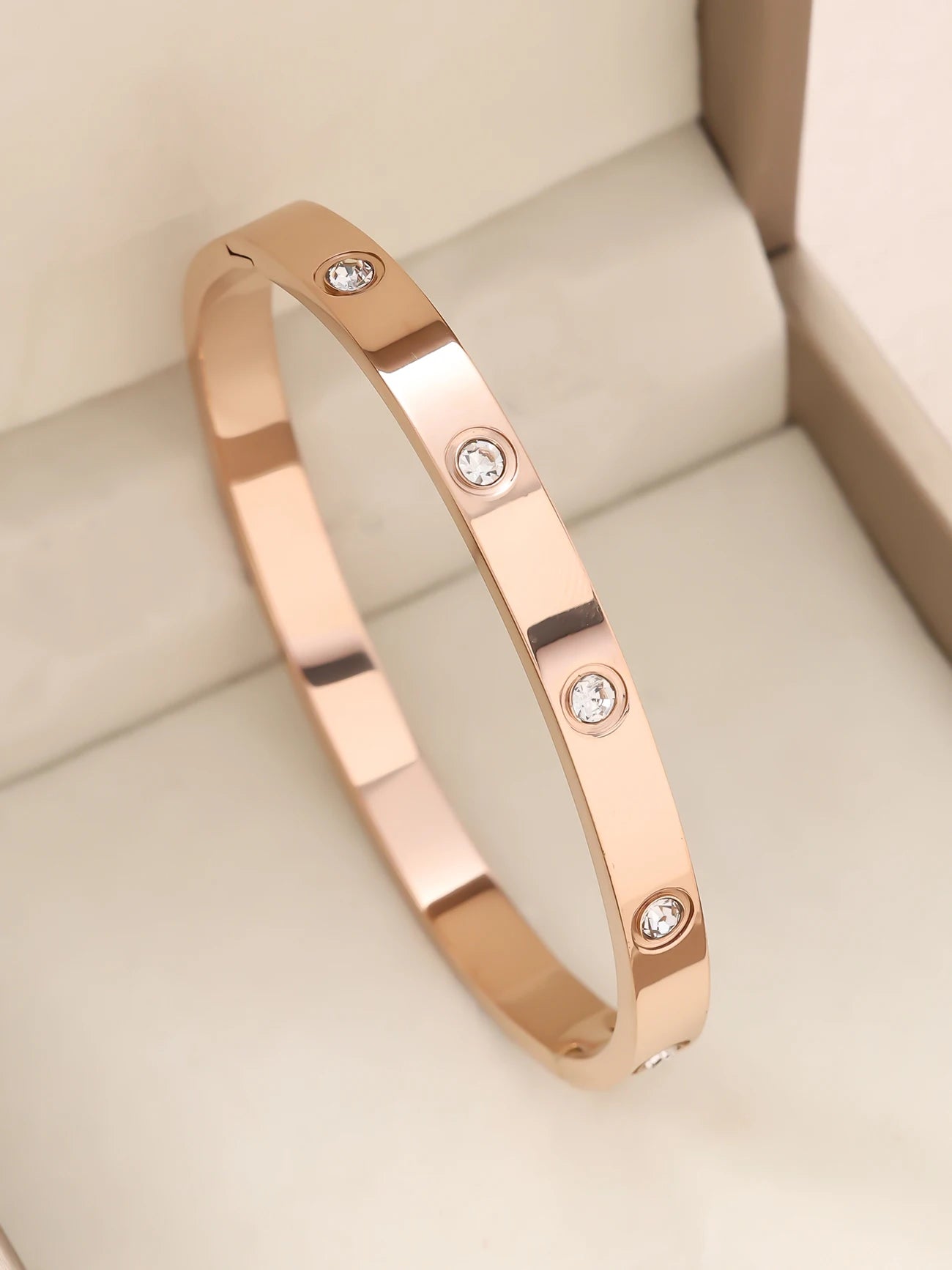 1 Stück/Set Damen Hochzeitsschmuck Party Feiertag Valentinstag Geschenk Edelstahlarmband vergoldet mit 18K Gold Armband