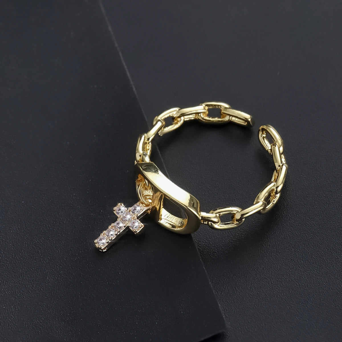 Kreuz-Diamant-Buchstabenring, Nischendesign-Anhänger, trendiger, täglich vielseitiger Damenring, neu, offen, verstellbar