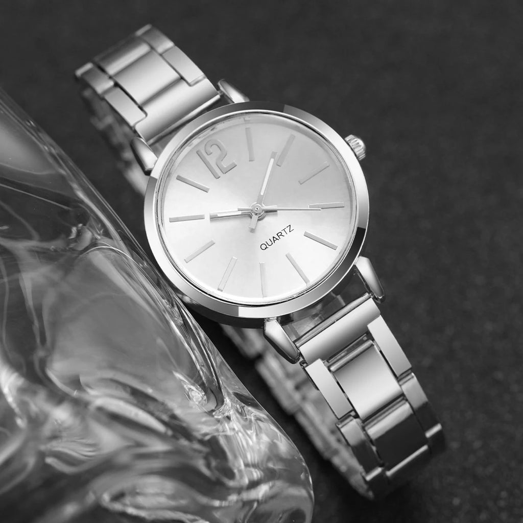 Mode Frauen Elegante Uhr Lässige Einfache Stahlarmband Quarzuhr Liebe Armband 2er Set Temperamentvoller Tragestil