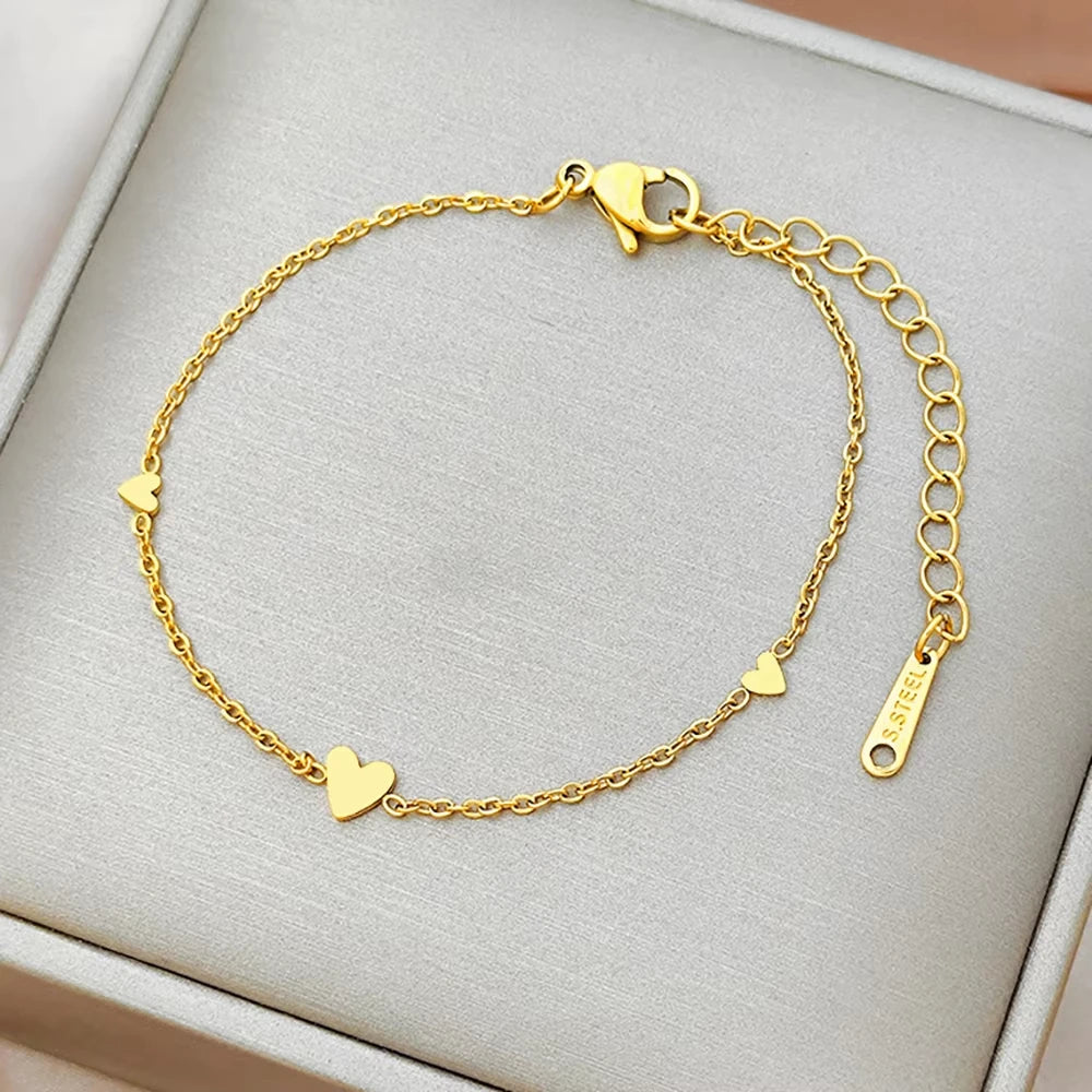 Mode 316L Edelstahl Herz-Armband für Frauen Kleine vergoldete Schlüsselbeinkette Mädchen Hochzeit Party Charm Schmuck Geschenk