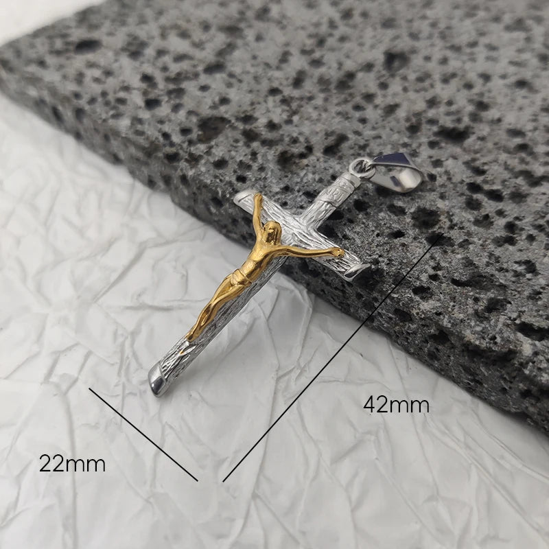 Nuevo Diseño 18K Chapado en Oro Impermeable Acero Inoxidable Colgante Cruz de Jesús Para Hombres Amuletos Religiosos