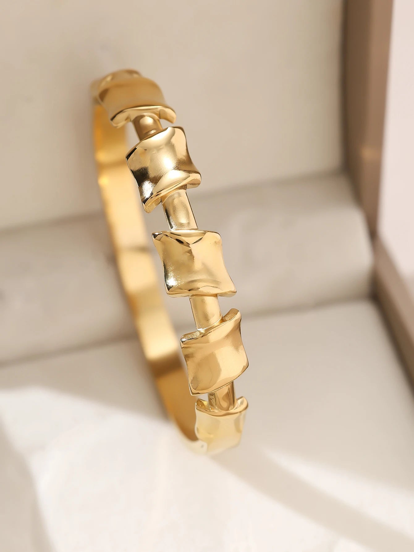 18K vergoldetes, nicht verblassendes Goldarmband aus Edelstahl – langlebiges und modisches Schmuckaccessoire, geeignet als Weihnachtsgeschenk