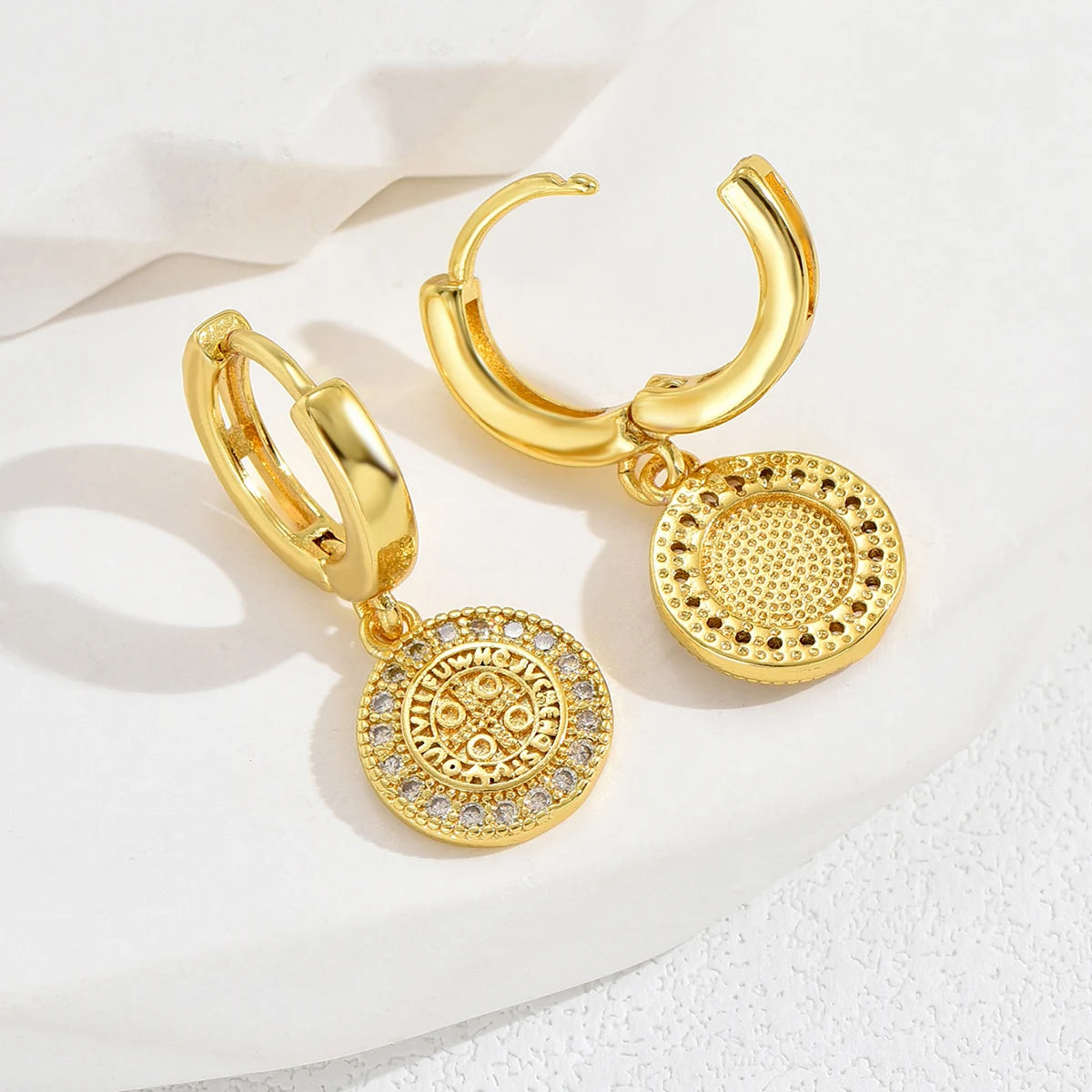 NEWBUY Mode Gold Farbe Kupfer Pflanze Ohrringe Luxus Zirkonia Blume Baumeln Ohrring Heißer Verkauf Weiblicher Party Schmuck Geschenk