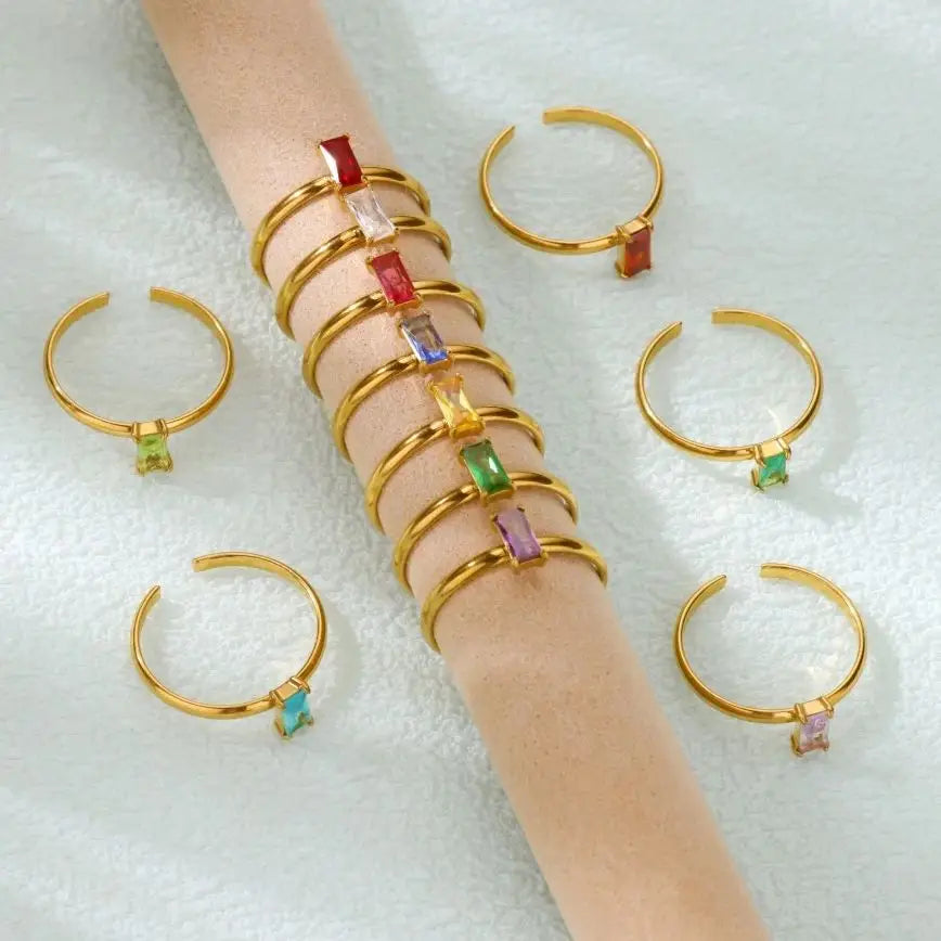 Edelstahl Geburtssteinringe für Damen Goldfarbe Zirkon Geburtsstein Öffnungsring Minimalistischer Weihnachts-Geburtstags-Schmuckgeschenk