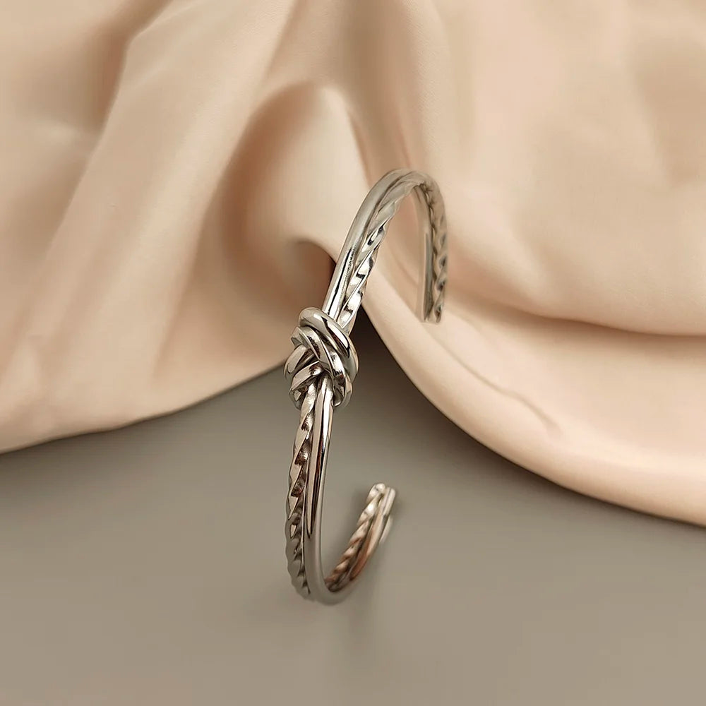 Damen Armreifen Gedrehte Wickelknoten Armband Punk Edelstahl Schmuck für Männer Frauen Arm Manschette Armbänder Armreif Accessoires