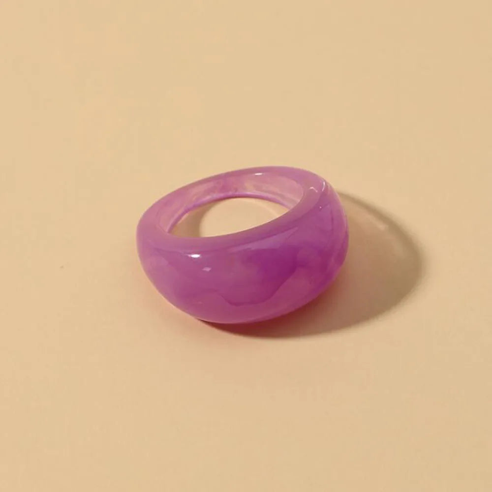 Neue koreanische bunte Acrylringe Vintage runde Ringe für Frauen Große Kpop-Fingerringe für Mädchen Punk-Harzringe Modeschmuck