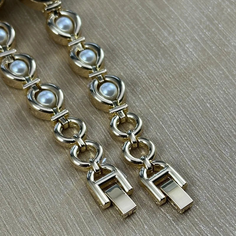 Luxuriöse Perlenarmbanduhr Mode Damenuhr Quarzuhren Marke Ovales Zifferblatt Kleideruhren Dropshipping Relojes Para Mujer