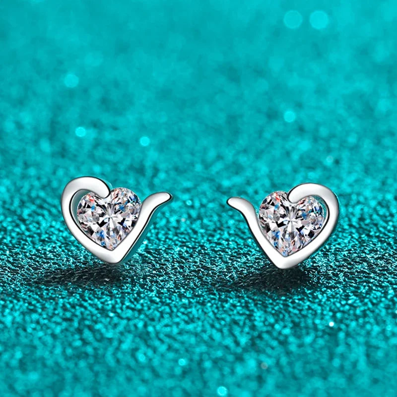 NeeTim Moissanite Herz Ohrstecker für Damen, 925er Sterlingsilber mit Weiß-Champagner-Vergoldung, Hochzeitsohrringe, zertifiziert