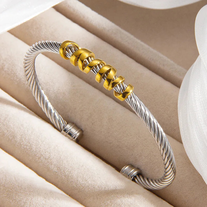 1x Edelstahl vergoldet Armreif Trendiger Retro Hip-Hop Stil Armband Fried Dough Twists Stahldrahtseil Farbfester Armreif