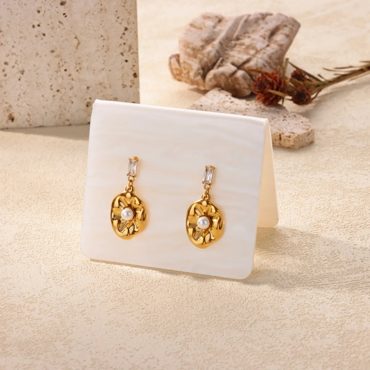Pendientes de aro de corazón vintage chapados en oro para mujer, de acero inoxidable, geométricos, perforados, joyería de lujo con circonitas, regalo de boda