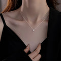 Collar Pequeño de Trébol de Cuatro Hojas de Plata S925 para Mujer, Cadena de Clavícula, Diseño Lujoso y Minimalista con Sensación de Alta Gama