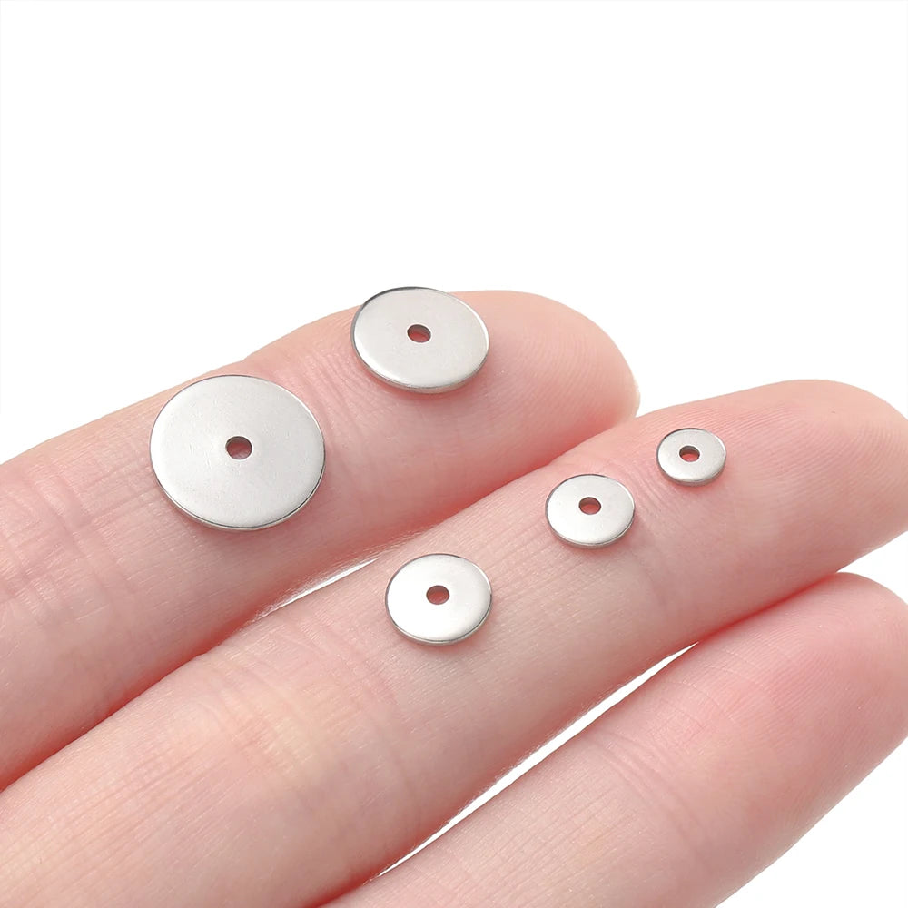 50 Stücke/Packung Edelstahl 4/5/6/8/10mm Flache Runde Lose Spacer Perlen für DIY Schmuck Halskette Armbänder Herstellung Zubehör