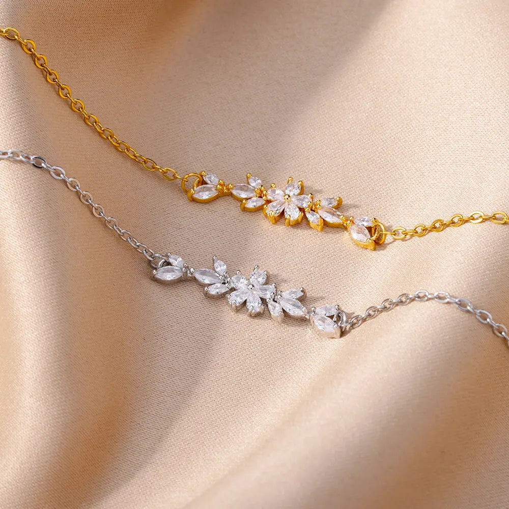 Elegantes Zirkon-Blumenarmband für Damen, Mädchen, Charm, goldfarben, Edelstahl, Pflanzenarmbänder, Luxus-Designer-Schmuckgeschenke