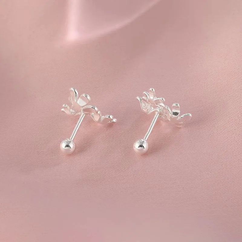 925er Sterlingsilber Drei Blumen Kleine Piercing-Ohrstecker für Damen Elegante Luxuriöse Feine Schmuck Verlobungsaccessoires