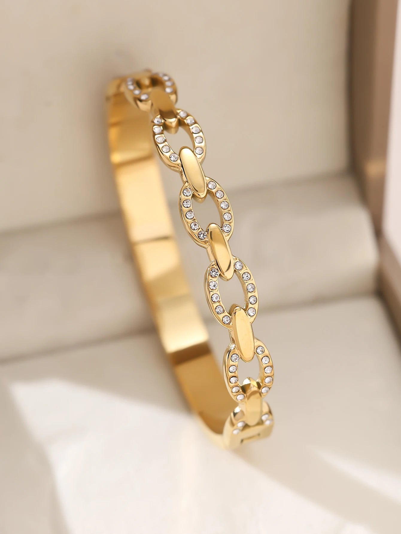 1 Stück/Set Damen Hochzeitsschmuck Party Feiertag Valentinstag Geschenk Edelstahlarmband vergoldet mit 18K Gold Armband