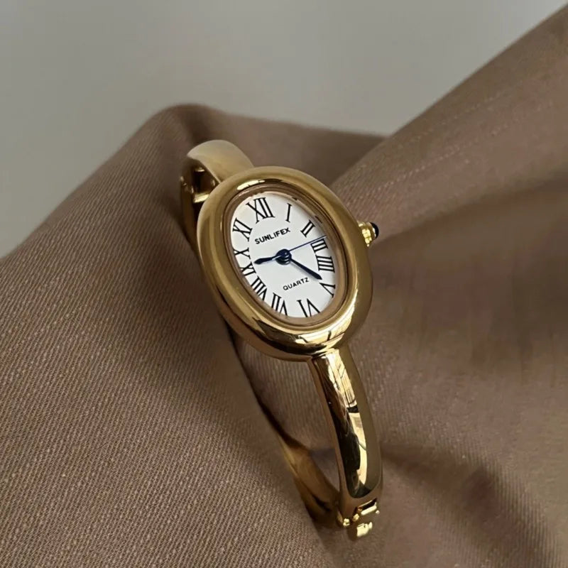 Berühmte Marke Damen Quarzuhr Mode Luxus Gold Armbanduhr Geschenk Damen römische Zifferblatt Armbanduhr Dropshipping Uhr