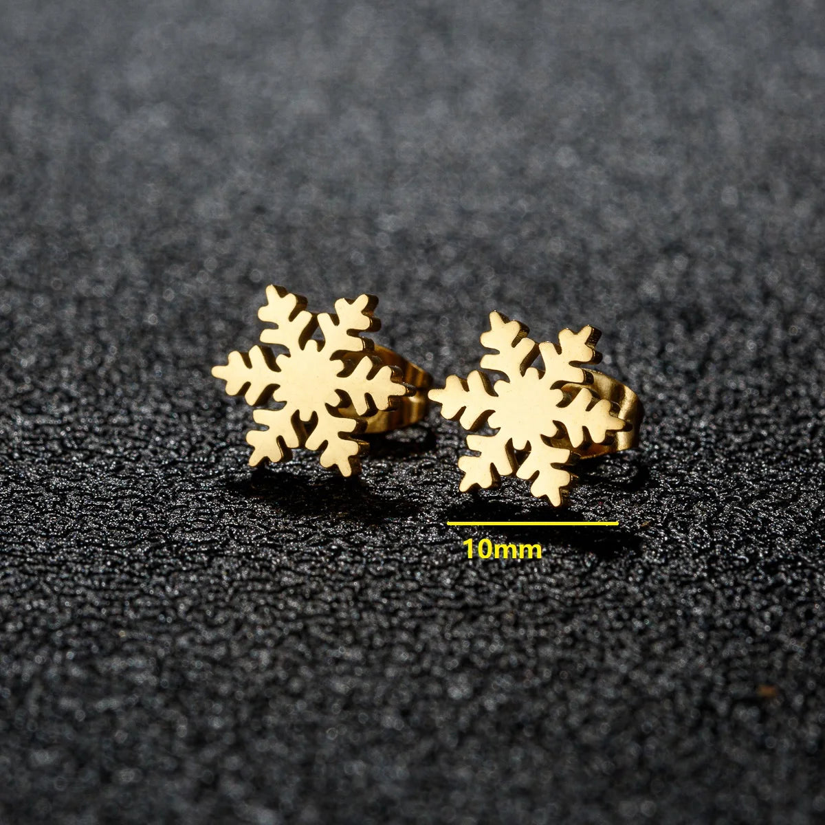 High Quality Stainless Steel Stud Earrings Girl Snowflake Elk Deer Silver Color Tragus Piercing Women'S Earrings Christmas Gifts