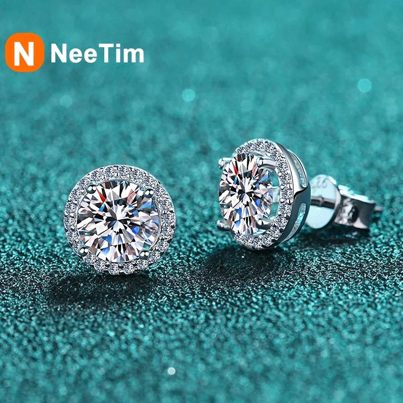 NeeTim Moissanite Ohrstecker für Damen, S925 Sterling Silber Weißgold beschichtet, Diamant-Ohrringe, Ohrstecker, Hochzeitsschmuck