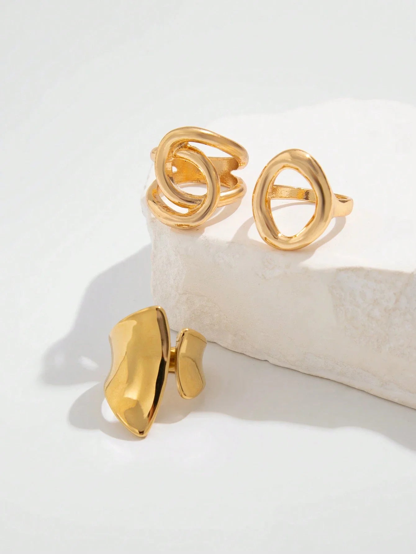3-teiliges Retro Punk Übertriebenes Asymmetrisches Ring-Set für Frauen, modisch, minimalistisch, geometrisch, hohl, rund, einzigartiges Design, Ringschmuck