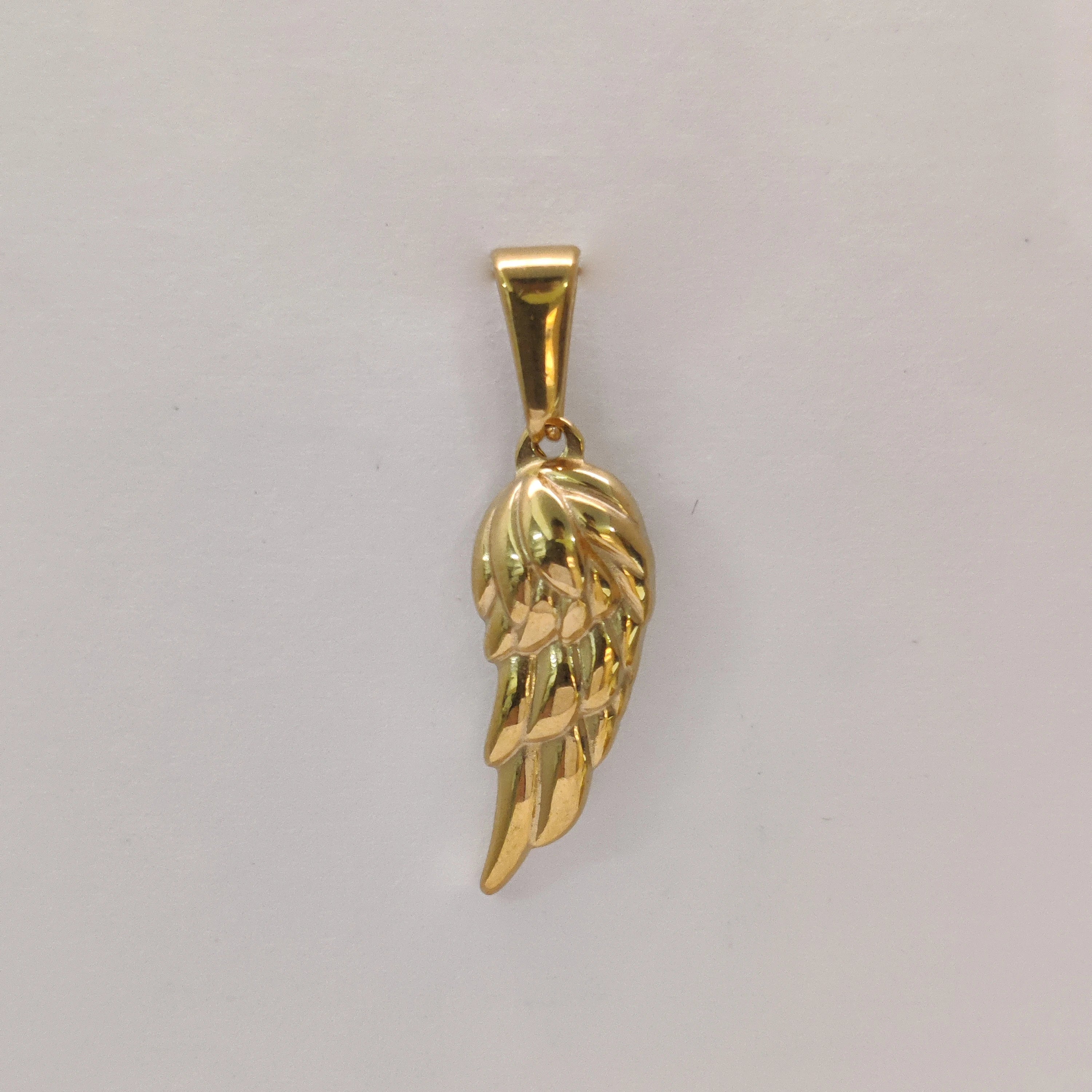 Collar con colgante de ala de ángel chapado en oro de 18 quilates - Diseño de pluma vintage para hombres, cadena de acero inoxidable, regalo de joyería
