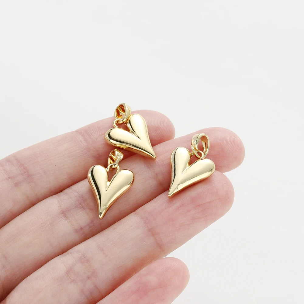 4 piezas de dijes pequeños de corazón de durazno chapados en oro de 18 quilates para hacer joyas, aretes, collares, accesorios colgantes