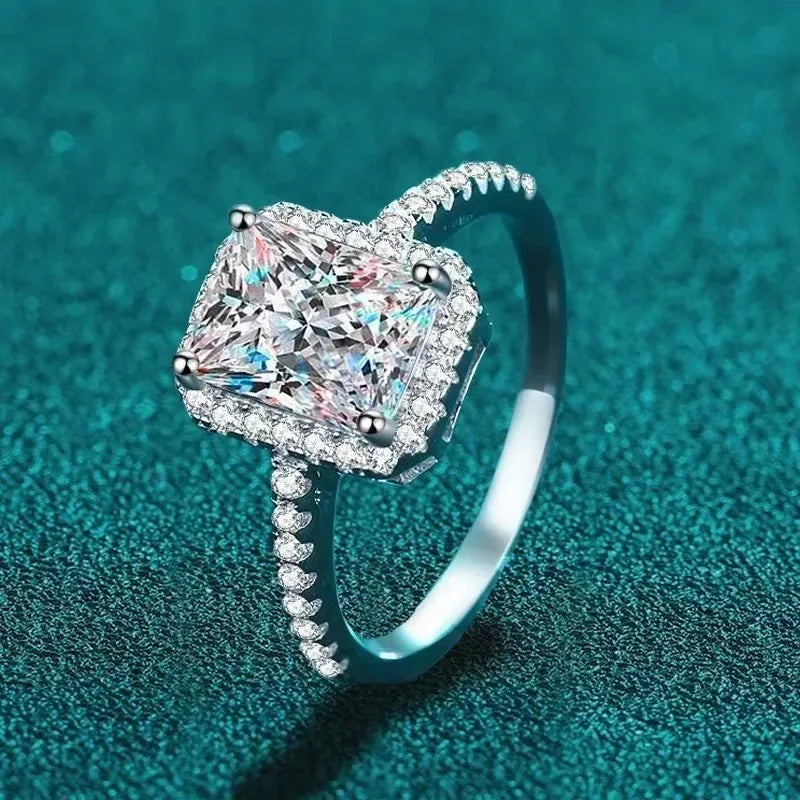 NeeTim 2 Karat Moissanit Ring für Damen Smaragd Radiant Schliff Diamant Sterling Silber 925 mit 18K vergoldetem Hochzeitsband