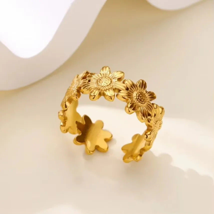 Anillos de Acero Inoxidable con Flores Múltiples Apiladas en Color Dorado Elegante para Mujer, Joyería de Anillo Nuevo de Concha para Boda, Cumpleaños, Delicado
