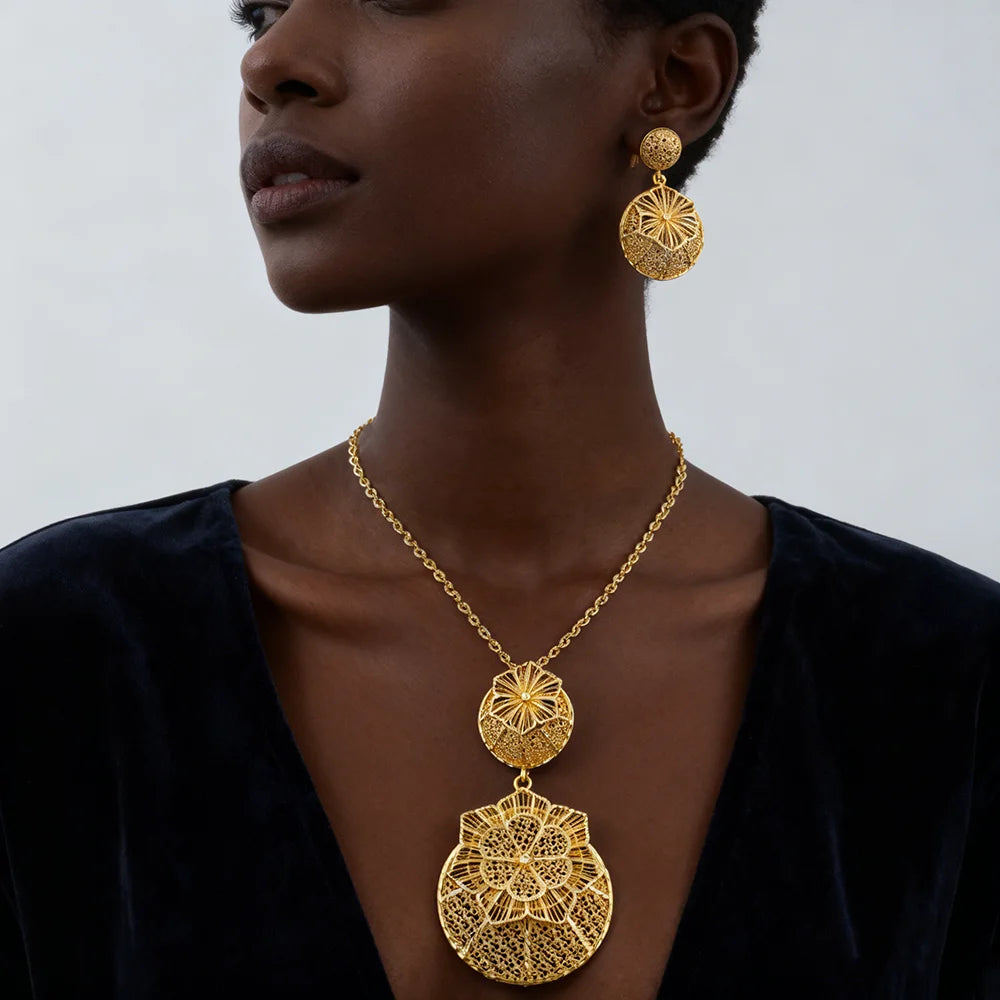 24 Karat goldfarbenes Party-Halskette-Ohrringe-Ringe-Set, luxuriöse Goldschmuck-Sets für Damen, Hochzeitsfeier-Accessoires