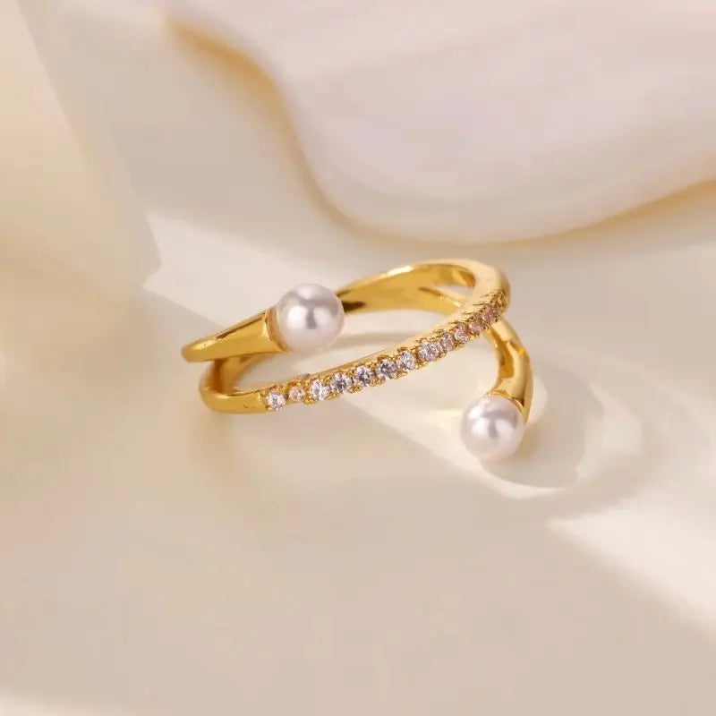 Anillo de Perlas de Imitación de Zirconia en Capas para Mujeres Anillo de Acero Inoxidable Color Dorado 2025 Nueva Tendencia Moda Boda Pareja Joyería Regalo