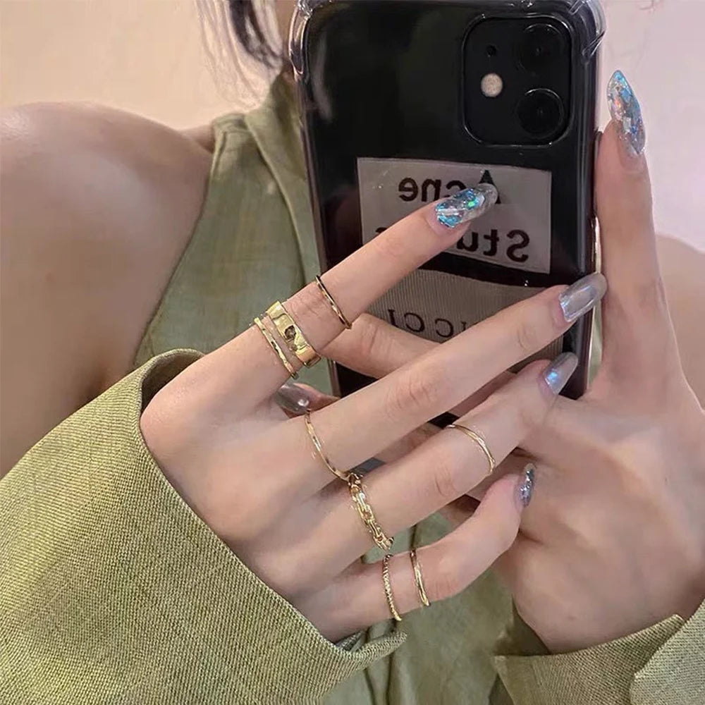 El set de anillos "Tide Cool Ring" para mujer, anillo coreano, anillo de red, joyería roja que no se decolora, anillo de viento frío, anillo de dedo índice Hip Hop