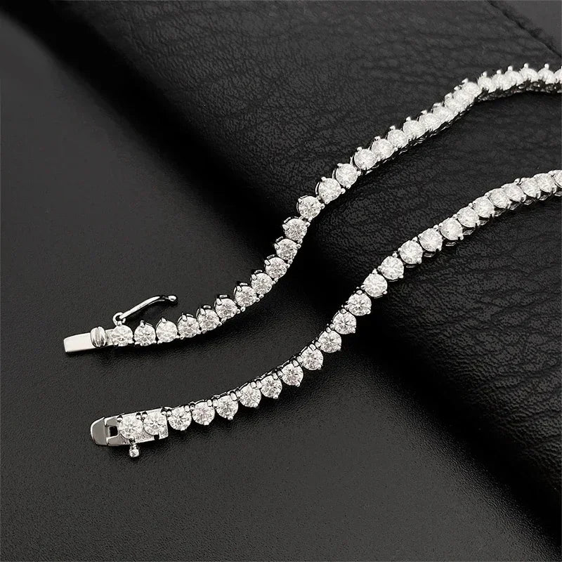 NeeTim Collar de tenis de moissanita con 3 garras de plata de ley 925 chapado en oro blanco de 18 quilates, collares de diamantes de laboratorio brillantes para mujer