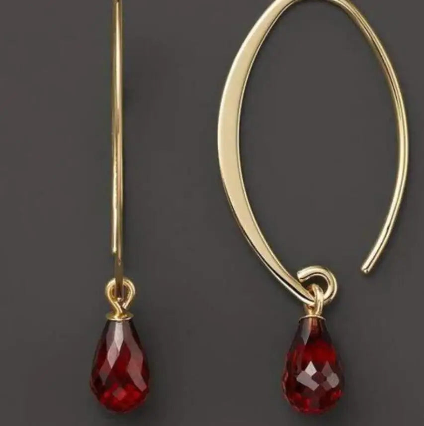 UK dreiteiliges Boutique-Mode-Set süßes, elegantes Perlen-Mehrschicht-Halsketten-Ohrring-Armband-Set individueller Schmuck